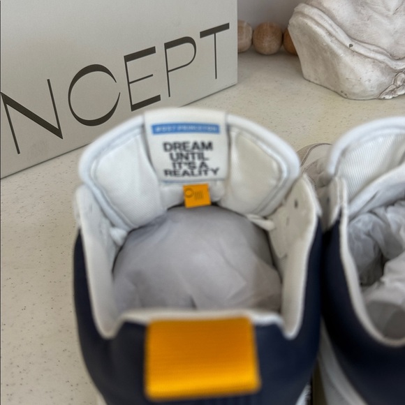 ONCEPT
Women's Princeton Low Top Sneakers Indigo Sz 7.5 - Picture 8 of 15